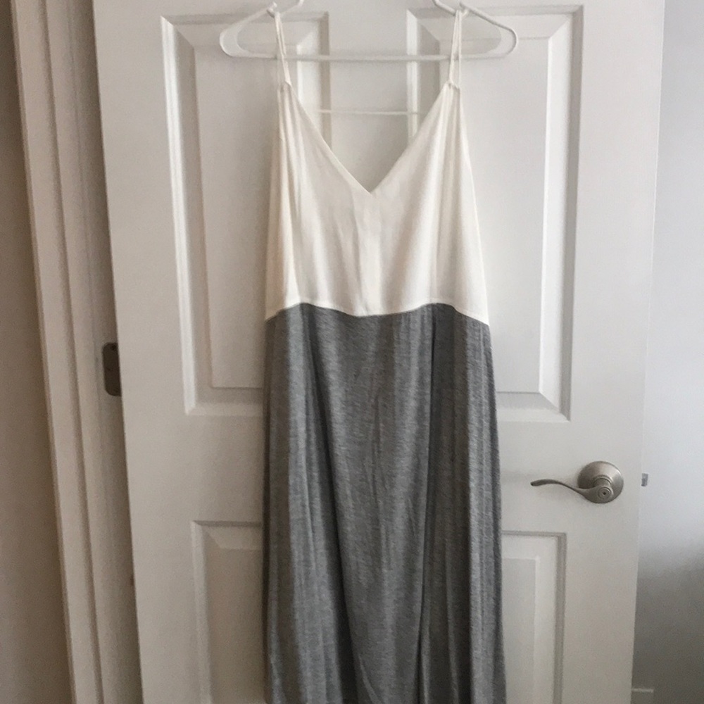Light and airy summer dress. Grey and white